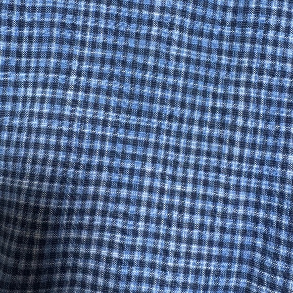 Tommy Bahama Men Gingham Check Blue Flat Front Casual Shorts. Linen/Silk Blend. - Picture 3 of 11